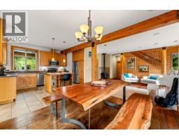Kitchen - 652 Fox Rd, Quadra Island, BC V0P1N0 Photo 14