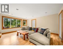 652 Fox Rd, Quadra Island, BC V0P1N0 Photo 31