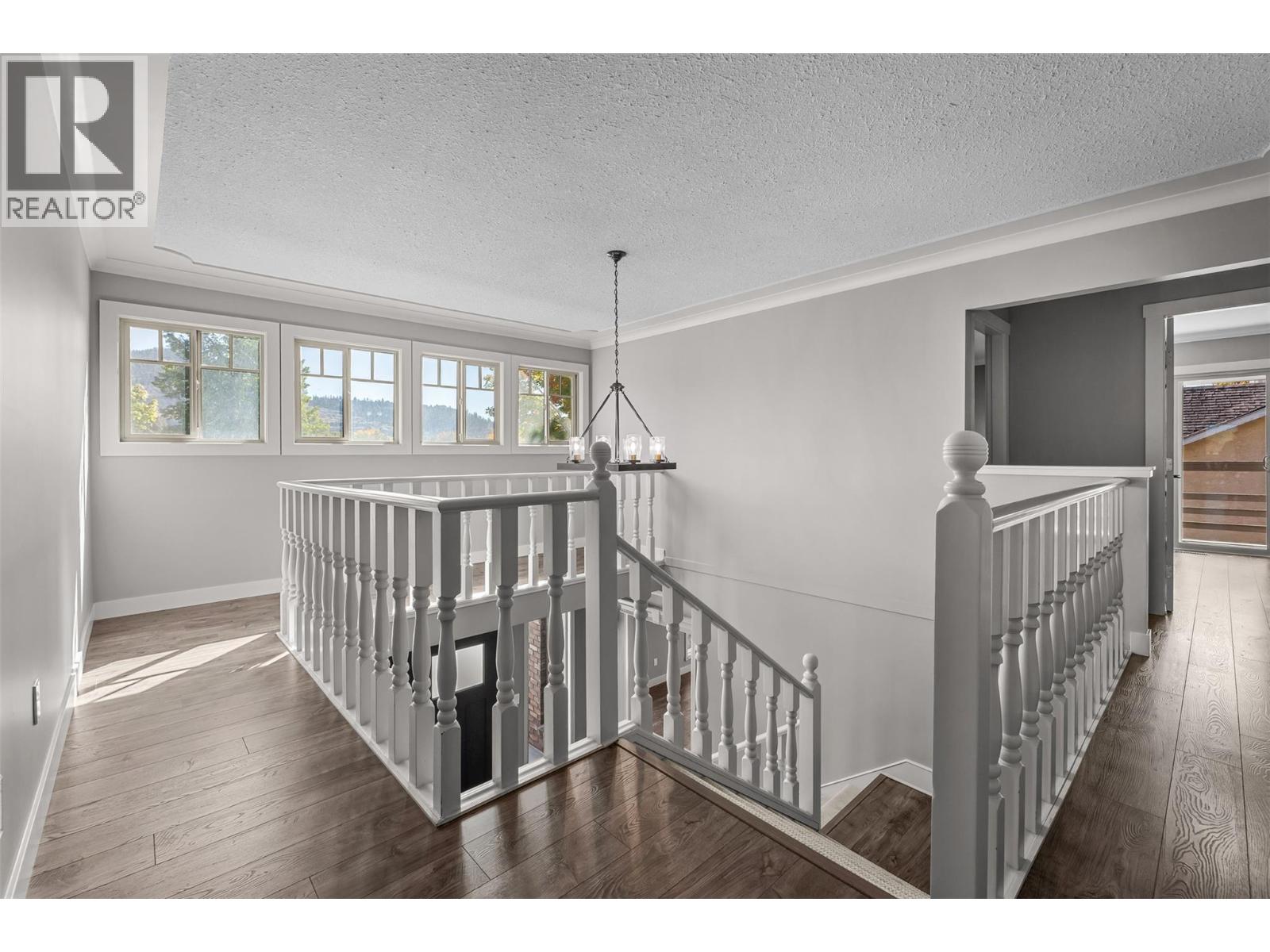  534 Glenmeadows Road, Kelowna