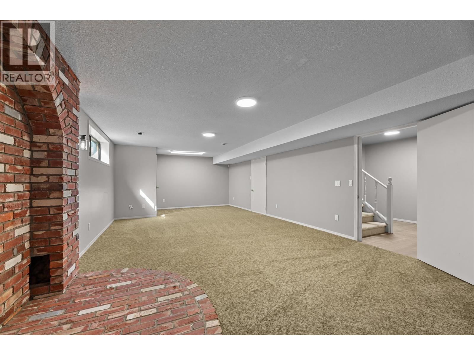  534 Glenmeadows Road, Kelowna