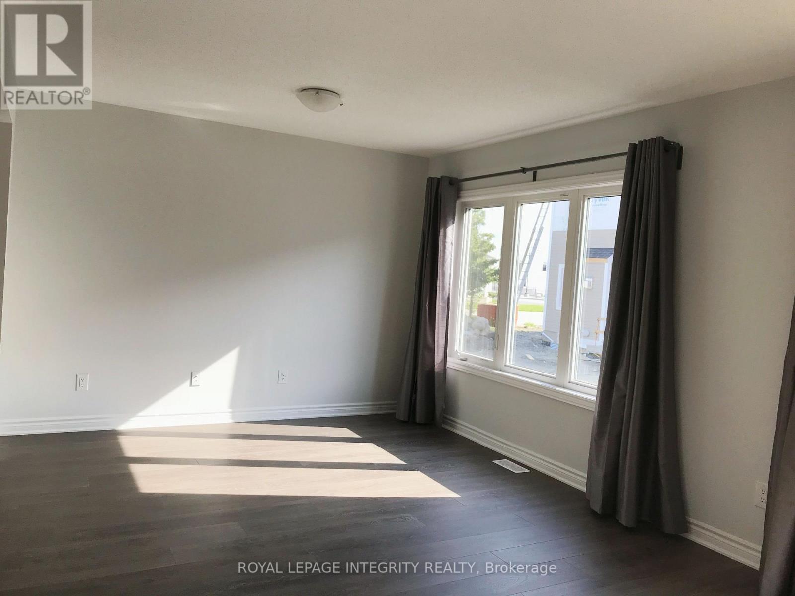 705 LOGPERCH CIRCLE, Ottawa — photo 6