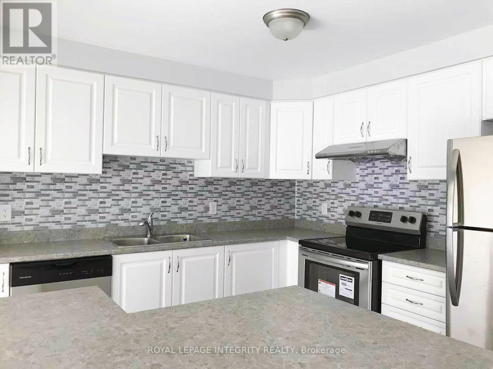 705 LOGPERCH CIRCLE, Ottawa — photo 9