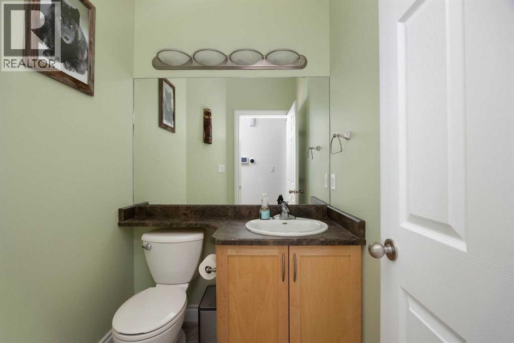 101 Red Lily Gate - Image 14