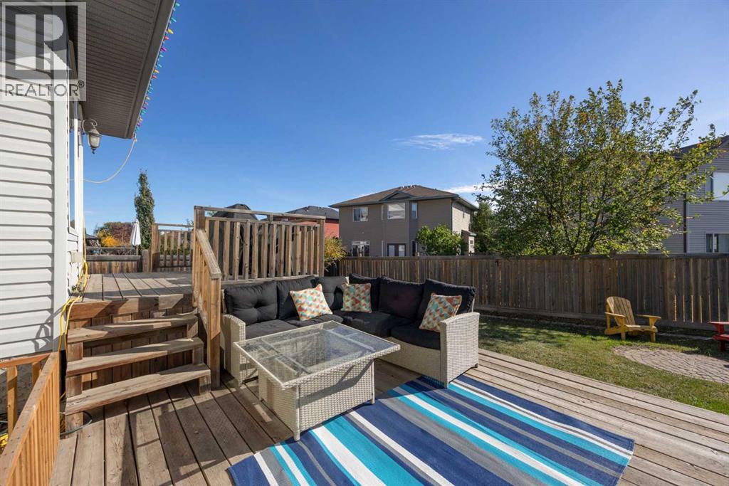 101 Red Lily Gate - 33