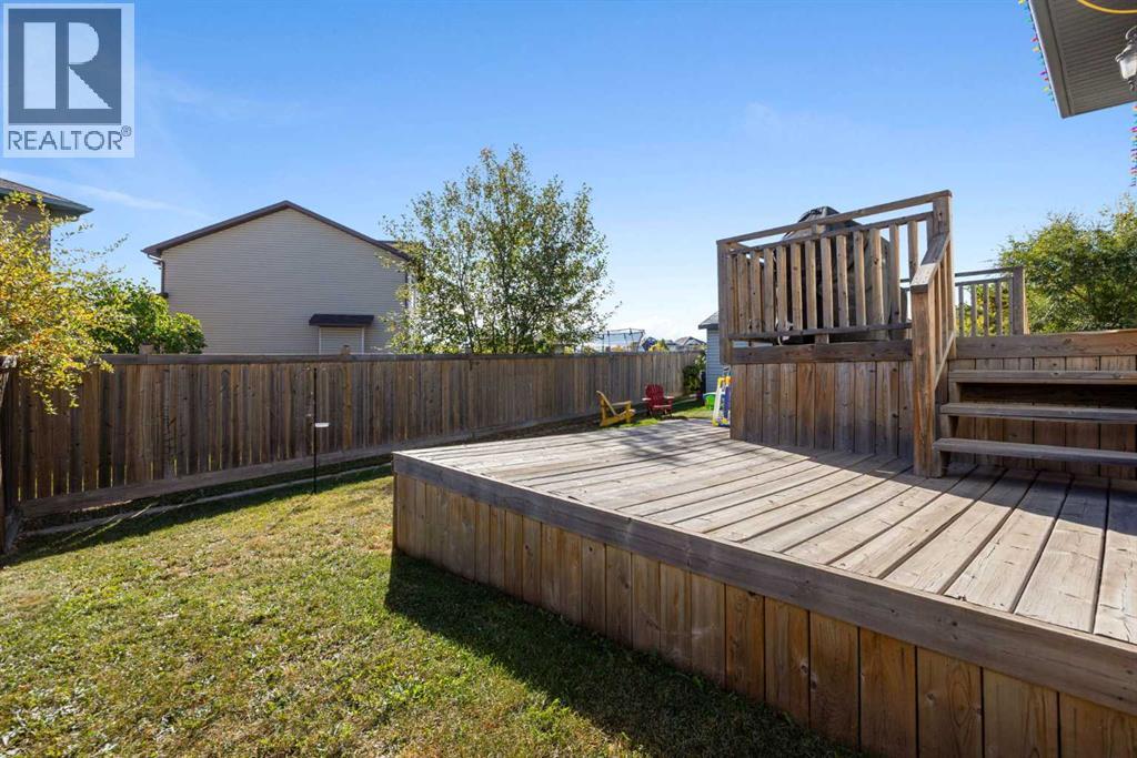 101 Red Lily Gate - Image 40