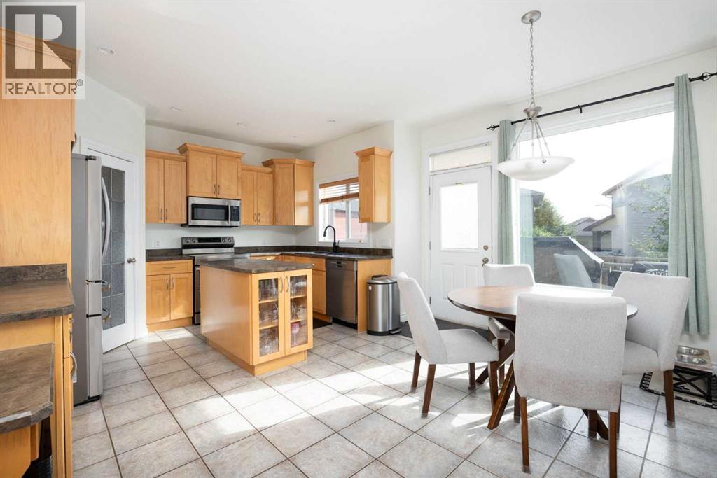 101 Red Lily Gate - 9
