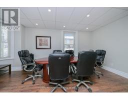 25 Berczy Street, Barrie, ON L4M3P6 Photo 9
