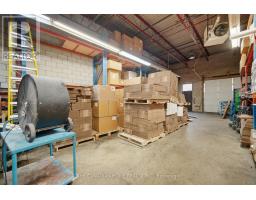 5, 6 & 7 - 7875 Tranmere Drive, Mississauga, ON L5S1T8 Photo 10