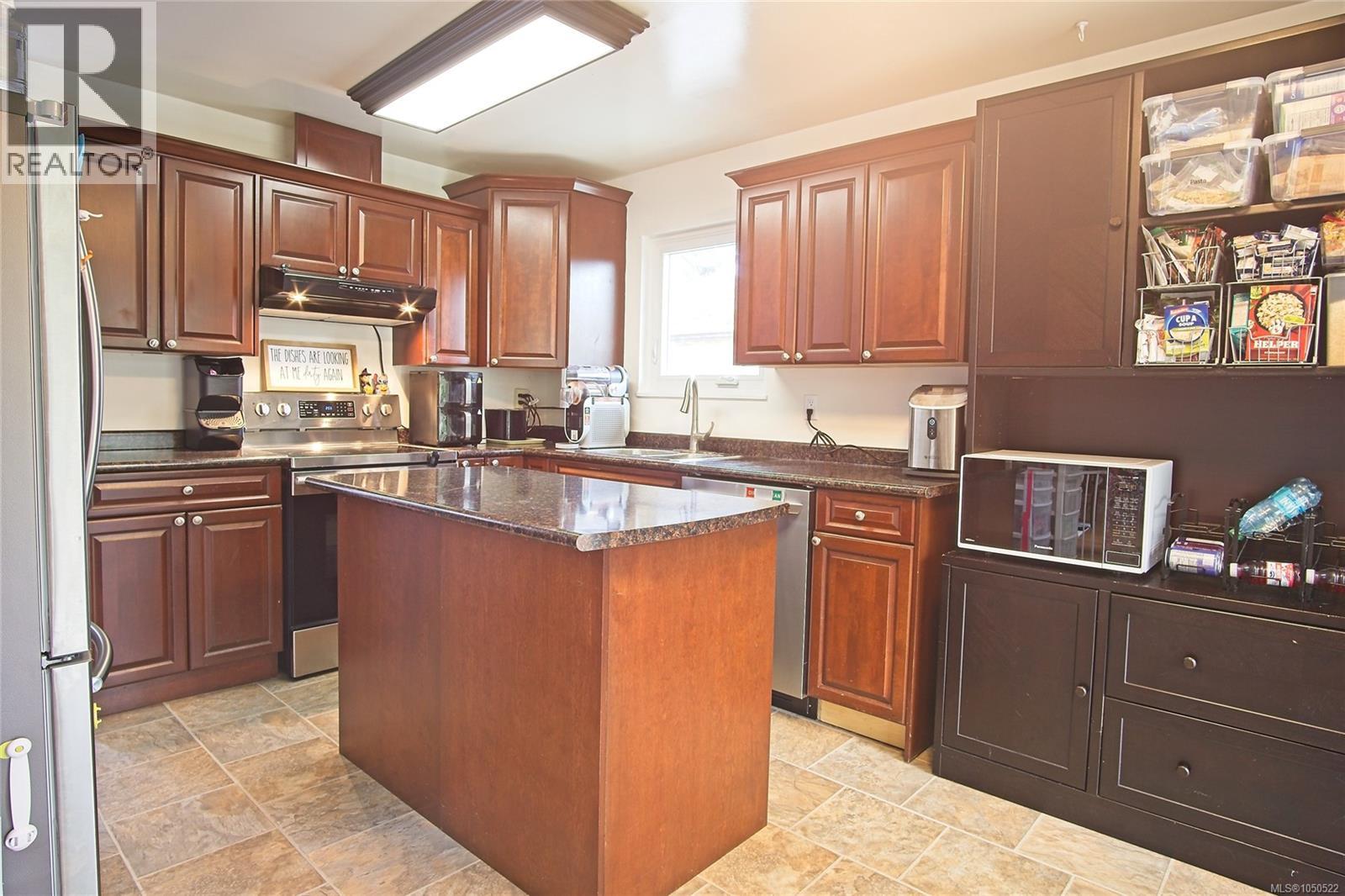 #22 577 Sixth St - 11