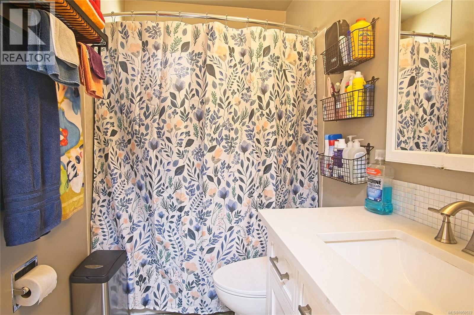 #22 577 Sixth St - 17