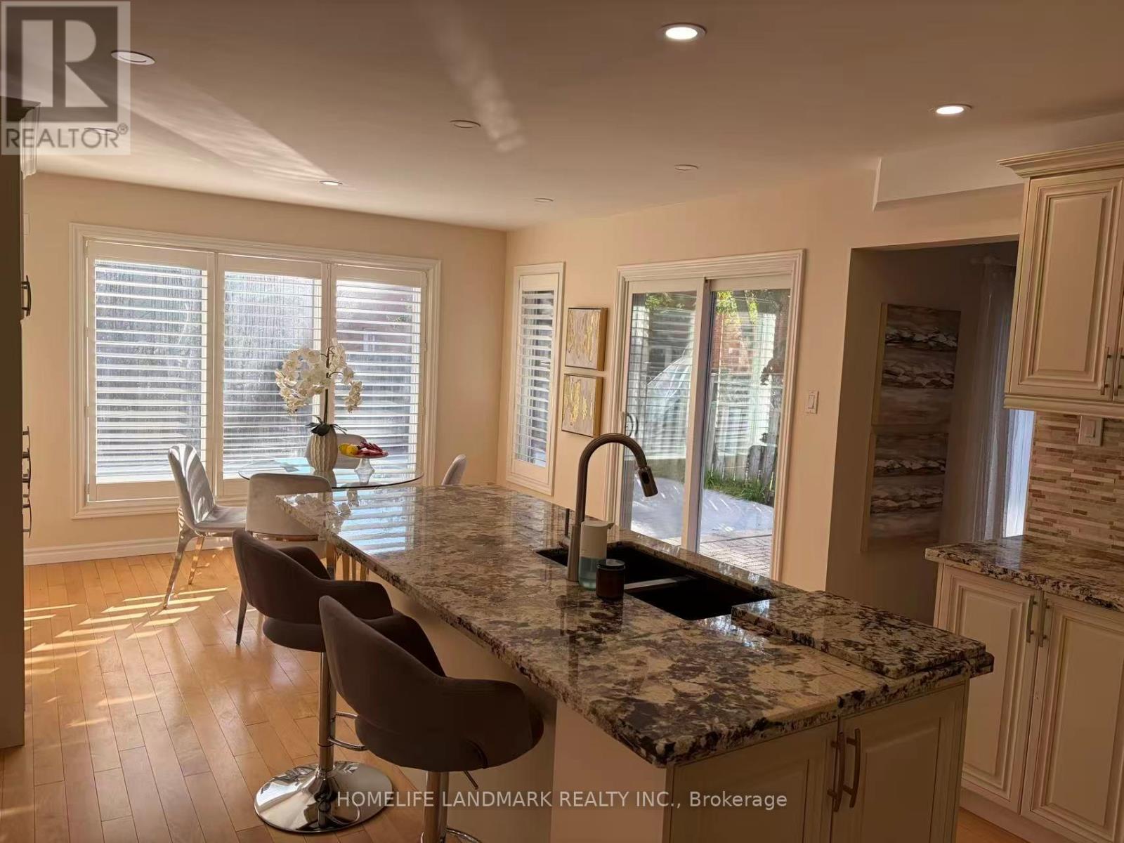 23 HASHBURY PLACE, Markham (Thornlea) — photo 4