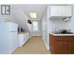 25 Berczy Street, Barrie, ON L4M3P6 Photo 13
