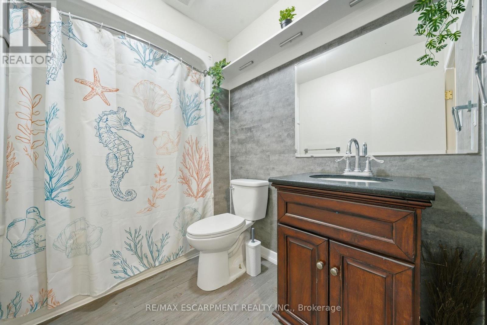 107 BROADWAY STREET - Image 18