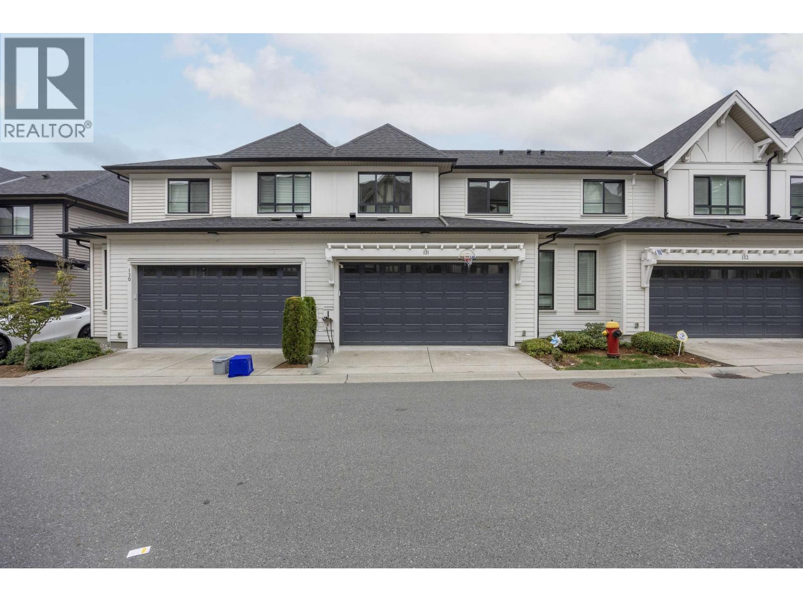 131 3500 BURKE VILLAGE PROMENADE