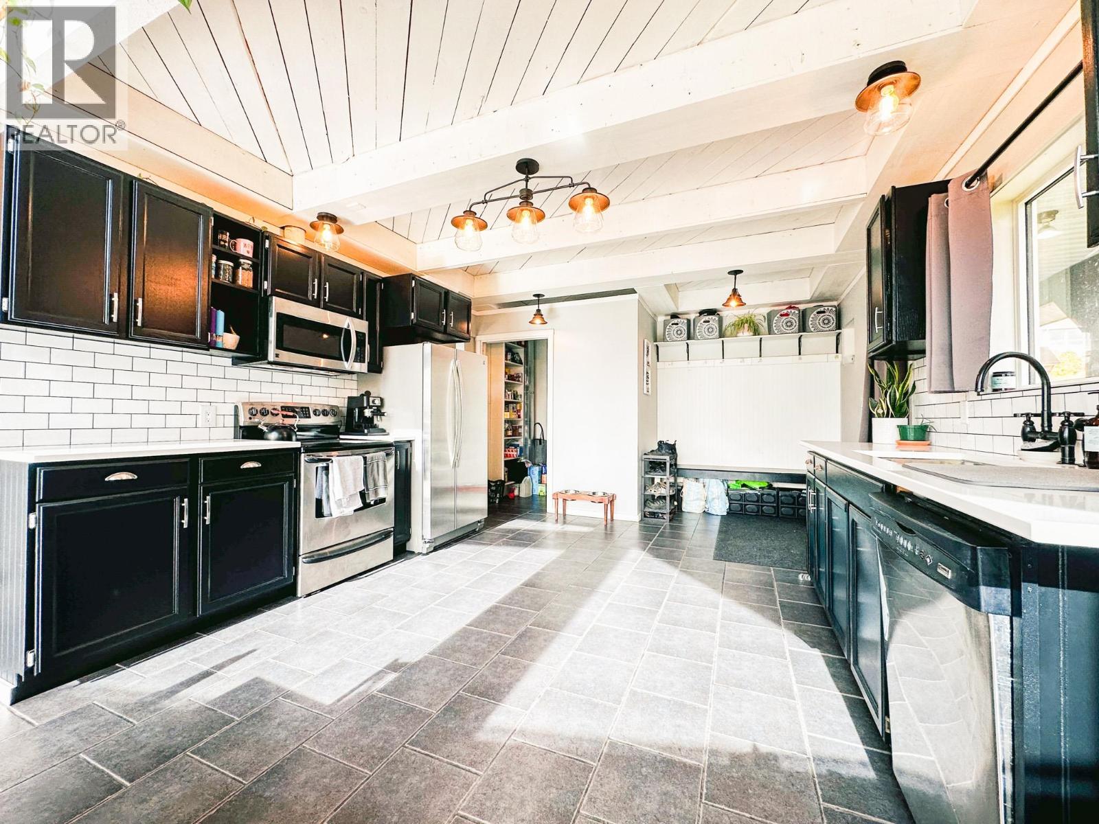 298 3RD Avenue, Burns Lake