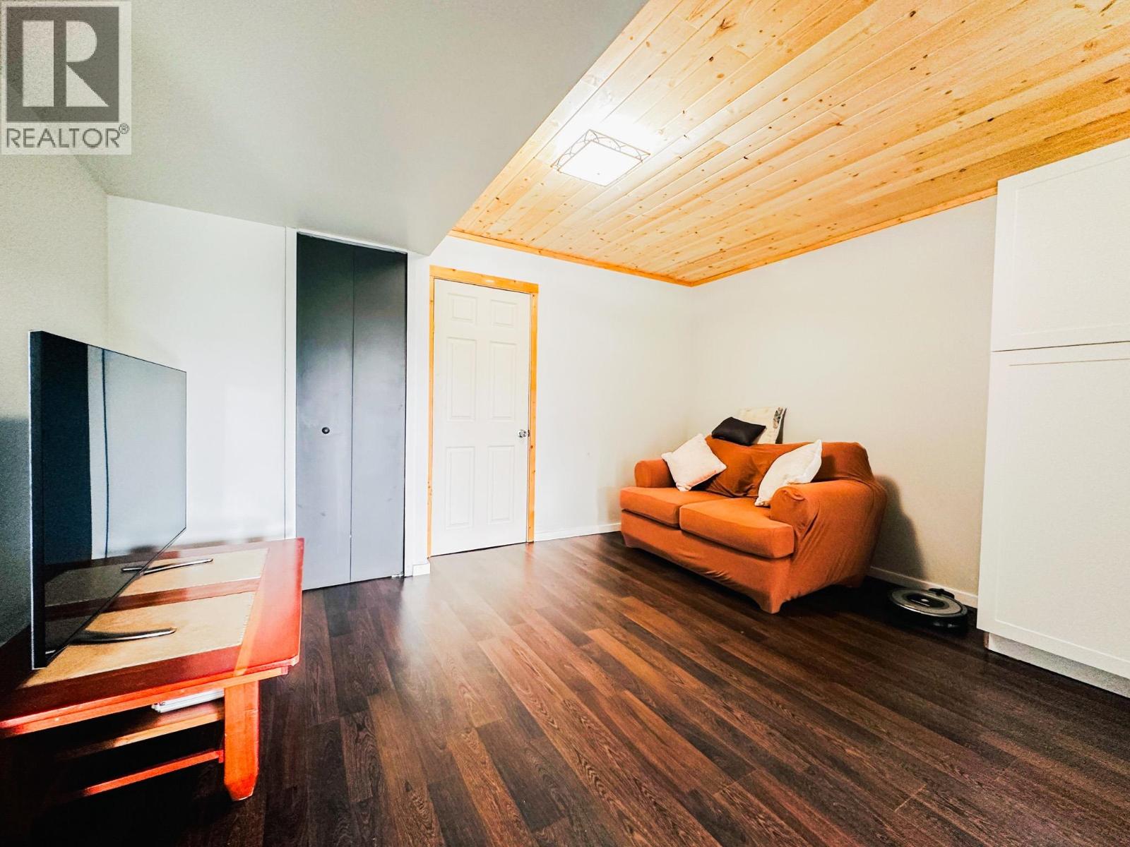 298 3RD Avenue, Burns Lake