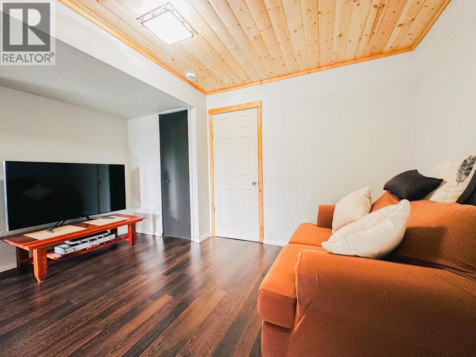 298 3RD Avenue, Burns Lake