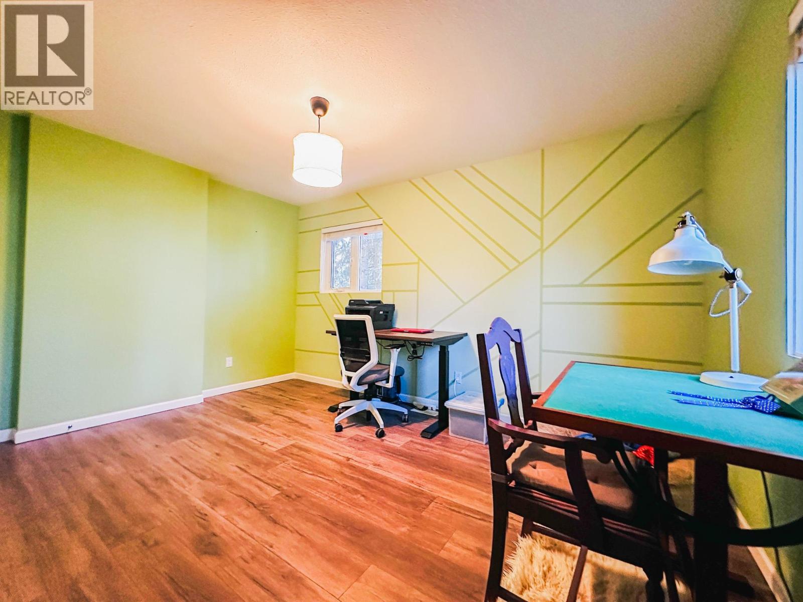 298 3RD Avenue, Burns Lake
