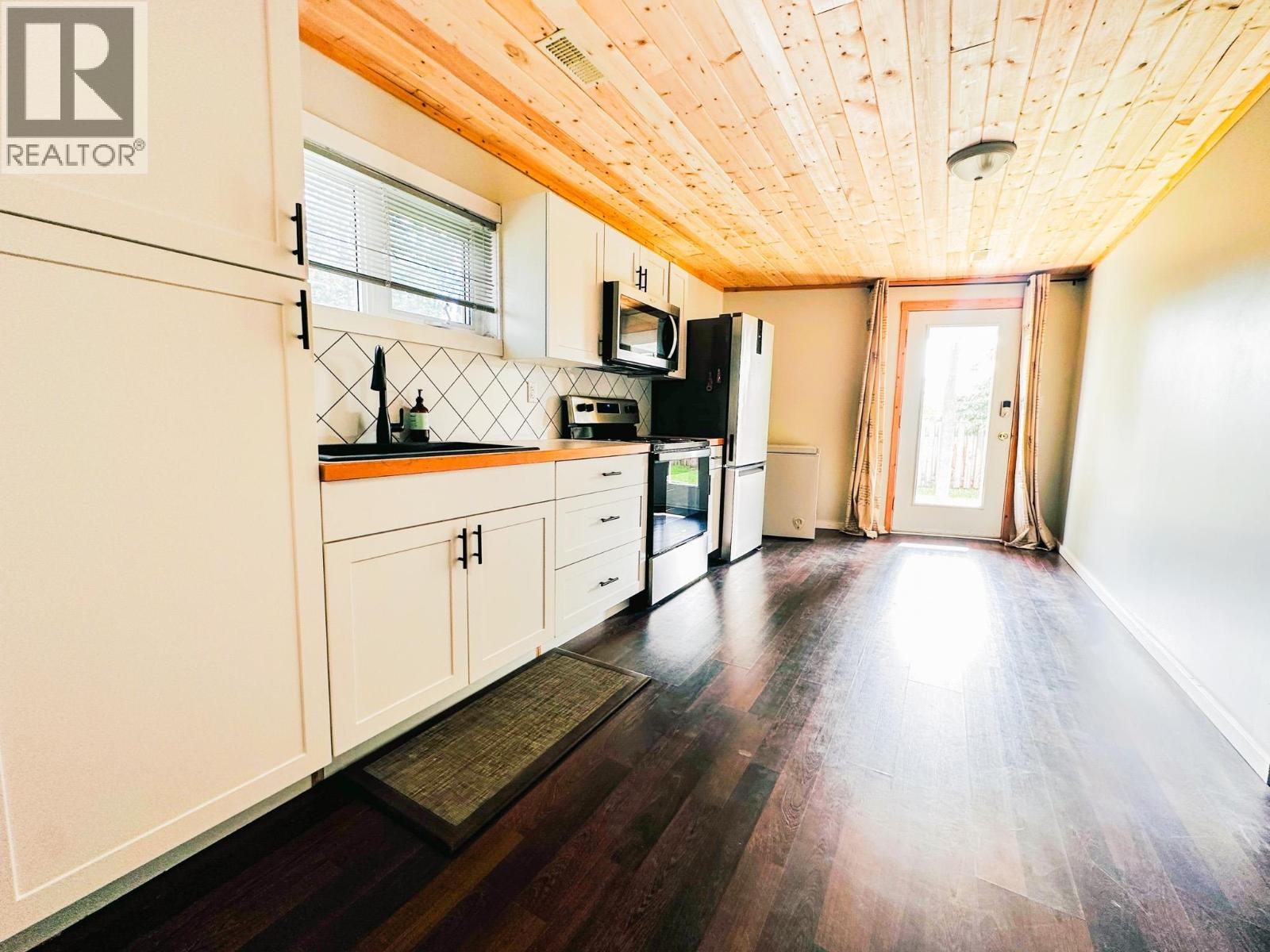 298 3RD Avenue, Burns Lake