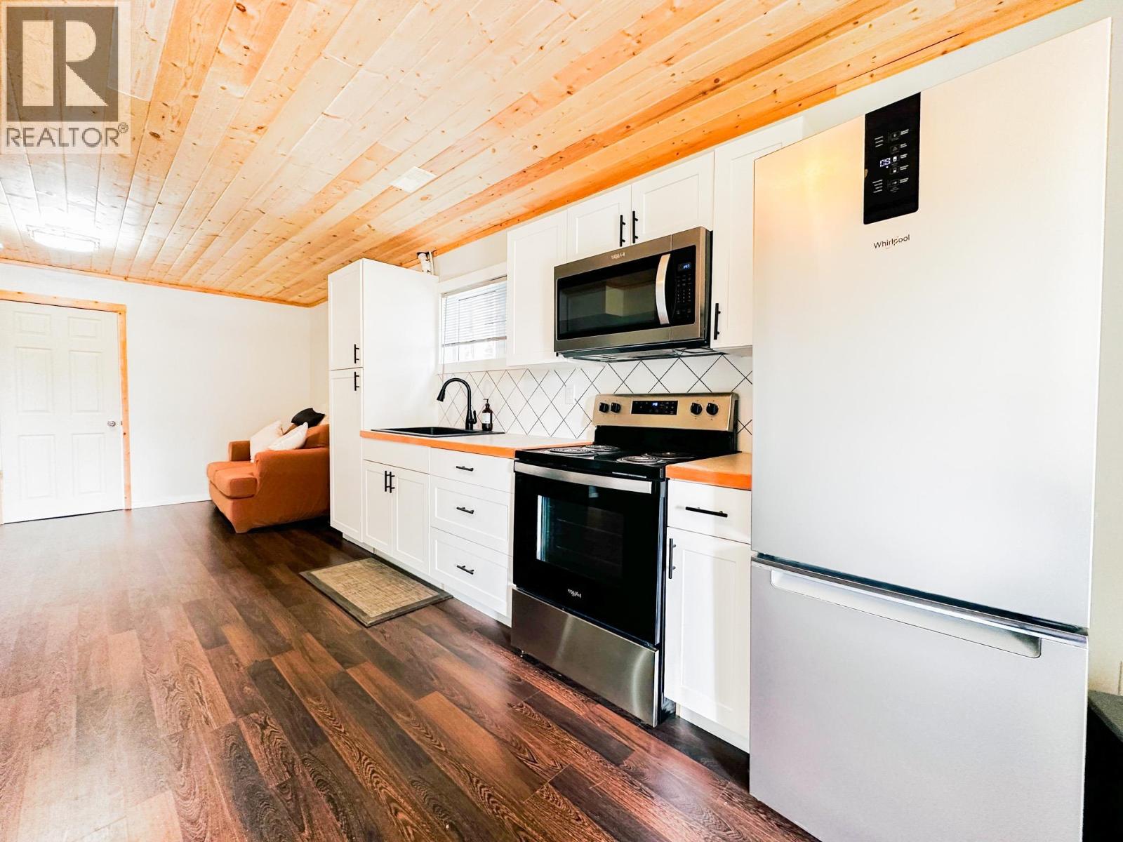 298 3RD Avenue, Burns Lake