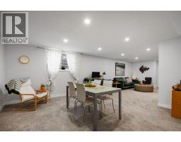 723 75 Avenue SW - photo 23
