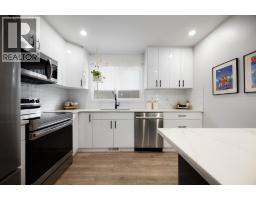 723 75 Avenue SW - photo 7