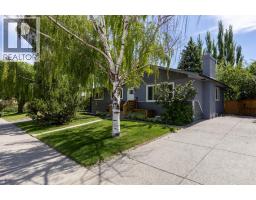 723 75 Avenue SW - photo 3