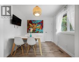 723 75 Avenue SW - photo 10