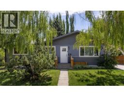 723 75 Avenue SW - photo 1