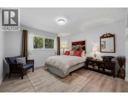 723 75 Avenue SW - photo 12