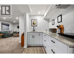 723 75 Avenue SW - photo 21