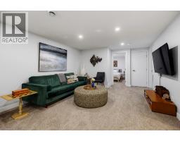 723 75 Avenue SW - photo 25
