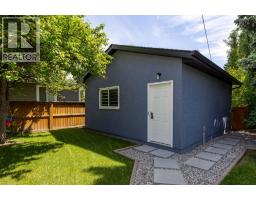 723 75 Avenue SW - photo 34