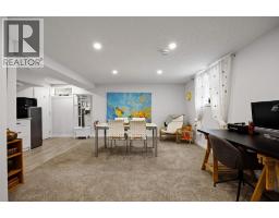 723 75 Avenue SW - photo 24