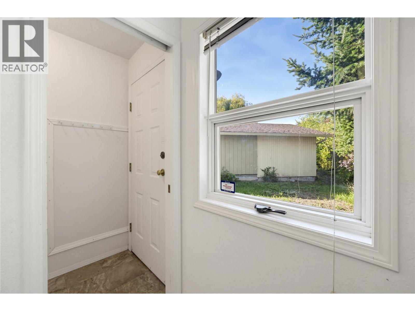370 10 Avenue SE - 31
