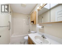 370 10 Avenue Se, Salmon Arm, BC V1E2C3 Photo 17