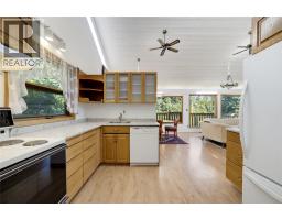 370 10 Avenue Se, Salmon Arm, BC V1E2C3 Photo 27