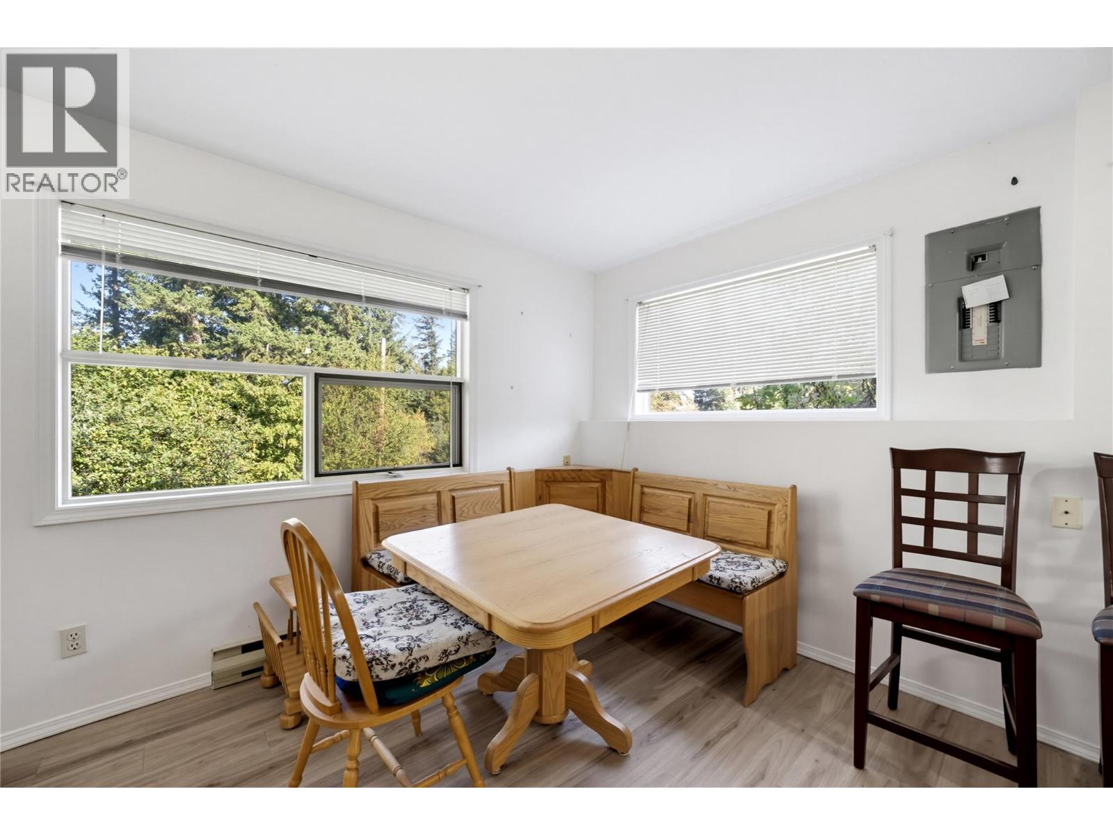370 10 Avenue SE - 36