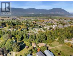 370 10 Avenue Se, Salmon Arm, BC V1E2C3 Photo 49