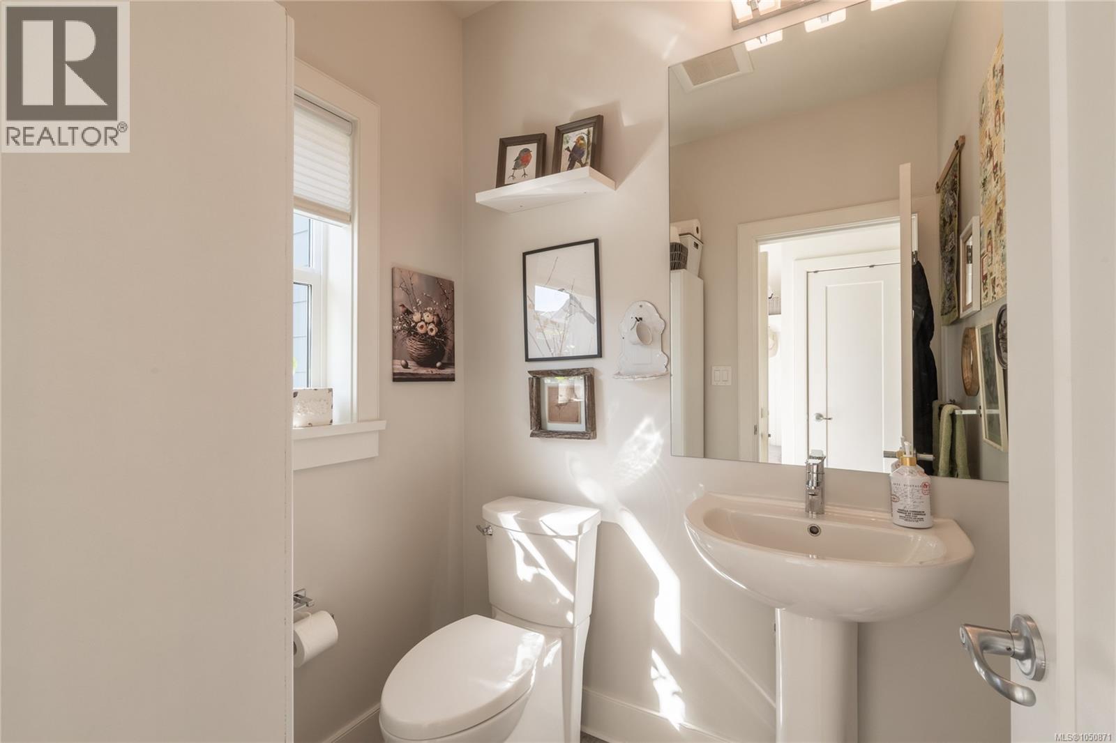 3504 Sparrowhawk Ave - 19
