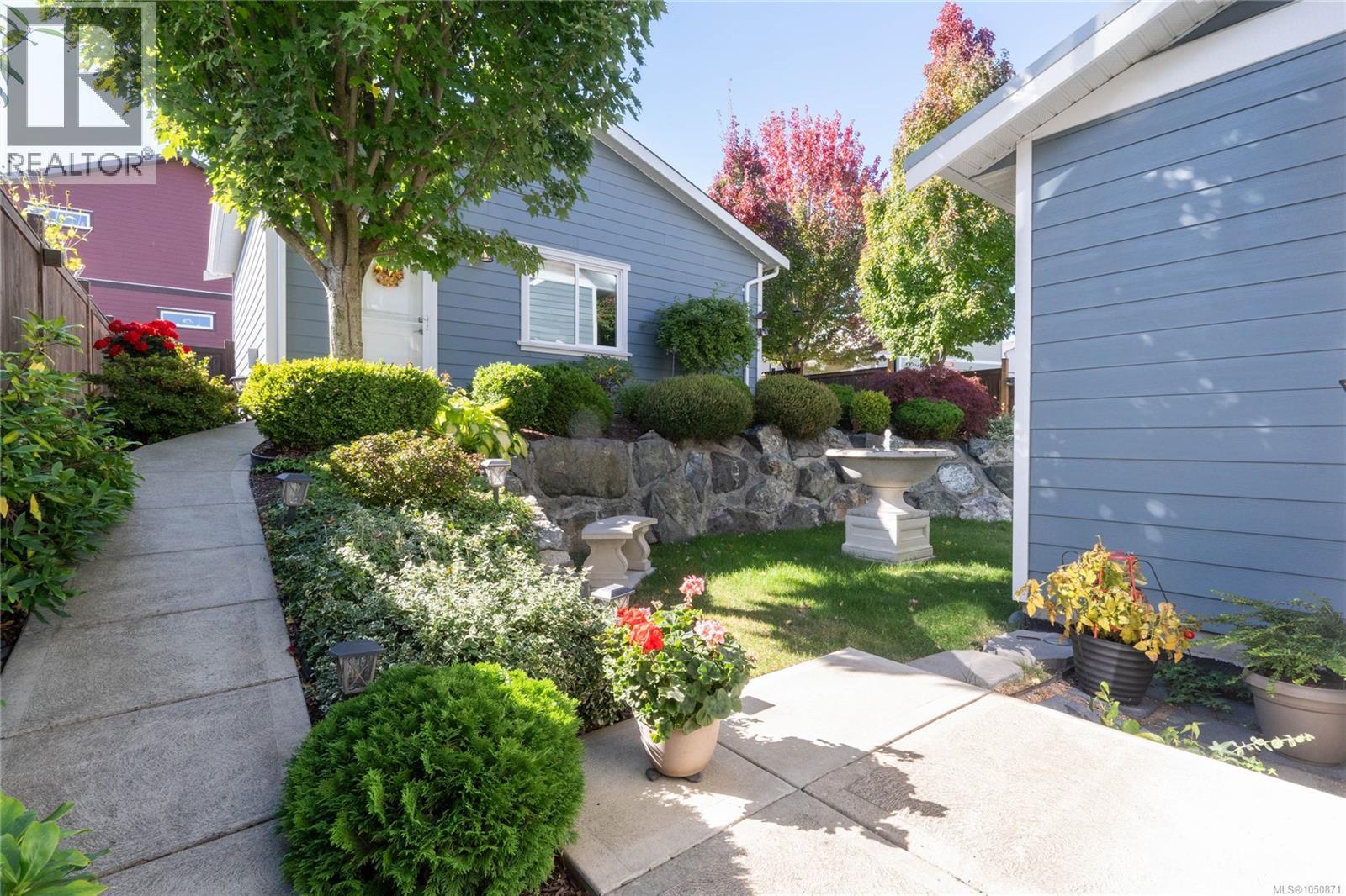 3504 Sparrowhawk Ave - 31