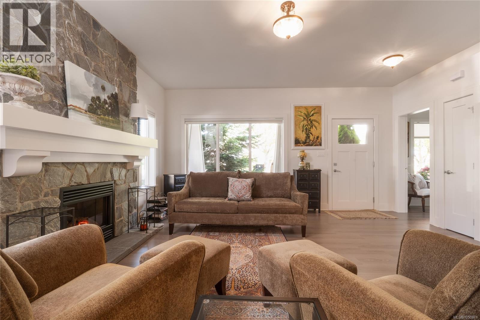 3504 Sparrowhawk Ave - 8