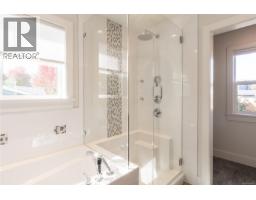 3504 Sparrowhawk Ave, Colwood, BC V9C0L8 Photo 29