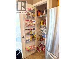 9804 102 Avenue, Sexsmith, AB T0H3C0 Photo 13