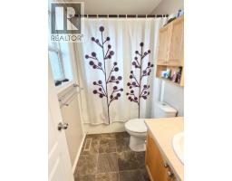 9804 102 Avenue, Sexsmith, AB T0H3C0 Photo 16