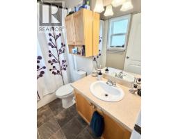 9804 102 Avenue, Sexsmith, AB T0H3C0 Photo 17