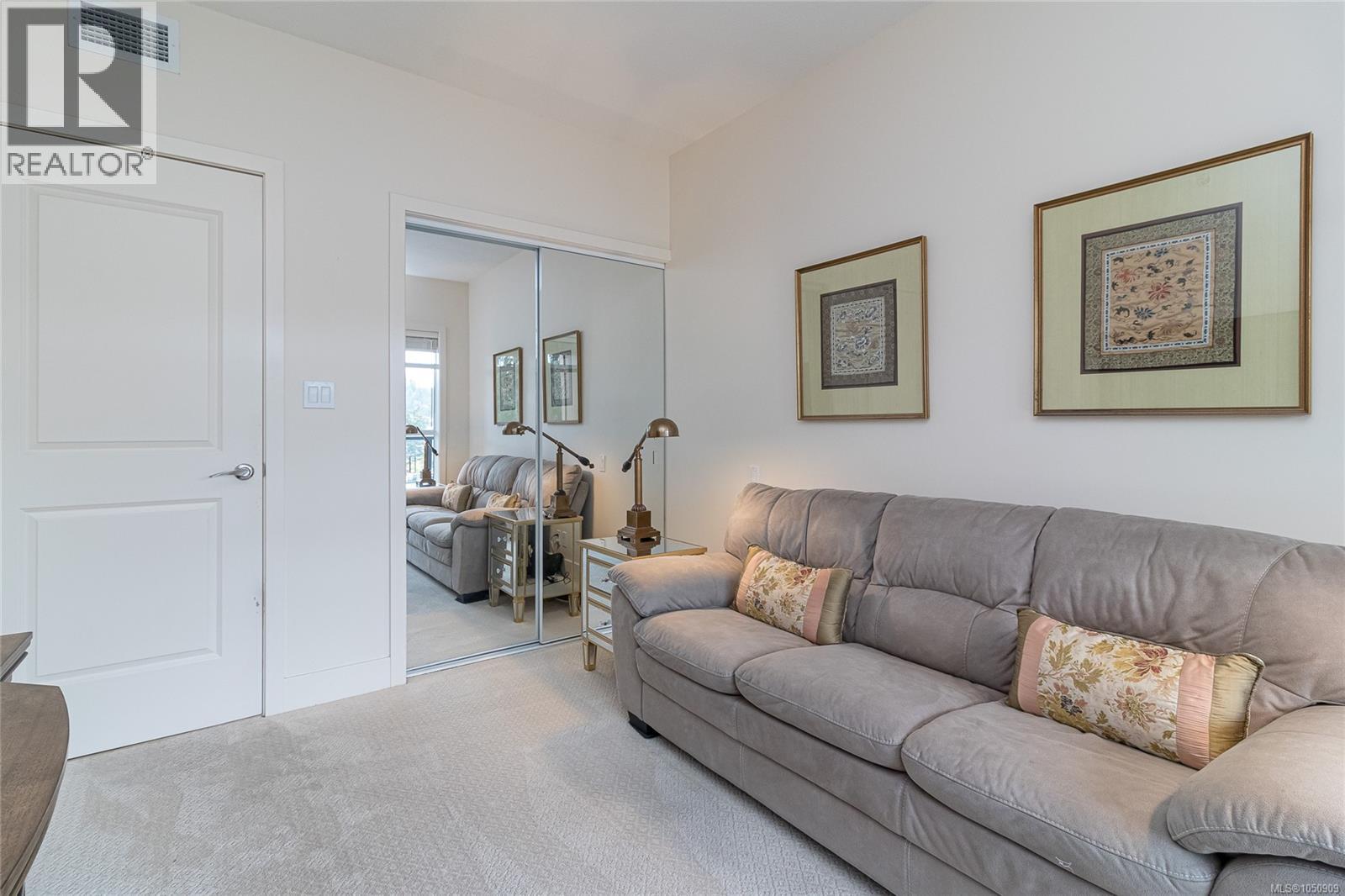 #610 1400 Lynburne Pl - 25