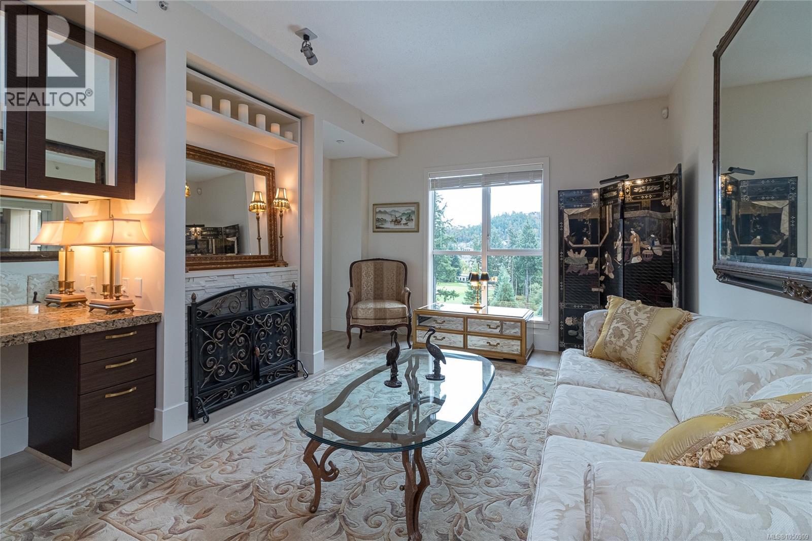 #610 1400 Lynburne Pl - 14