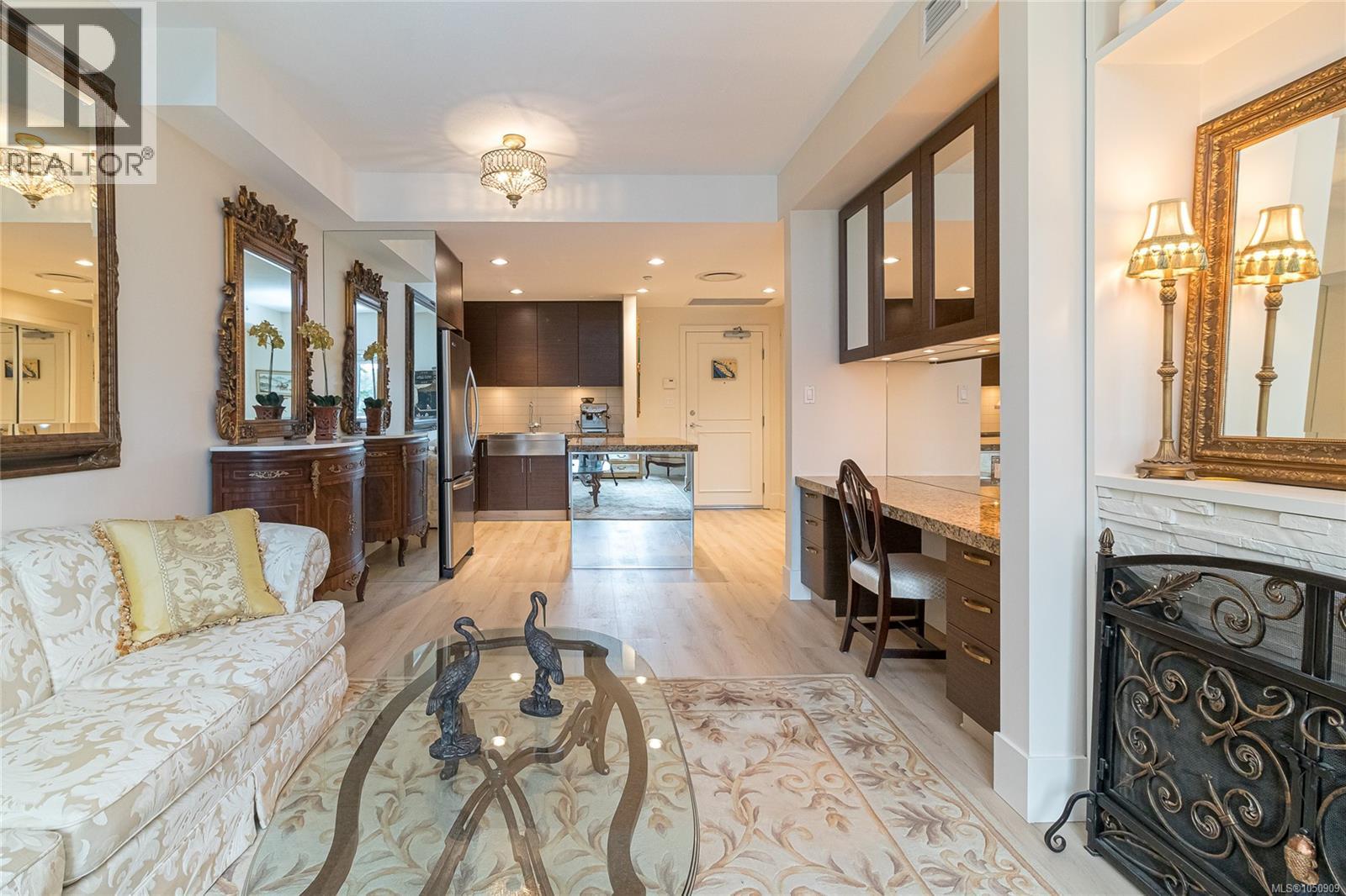 #610 1400 Lynburne Pl - 16