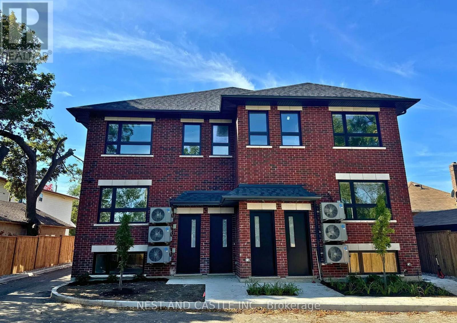2 - 20 WEST STREET, Brampton (Downtown Brampton) — photo 2